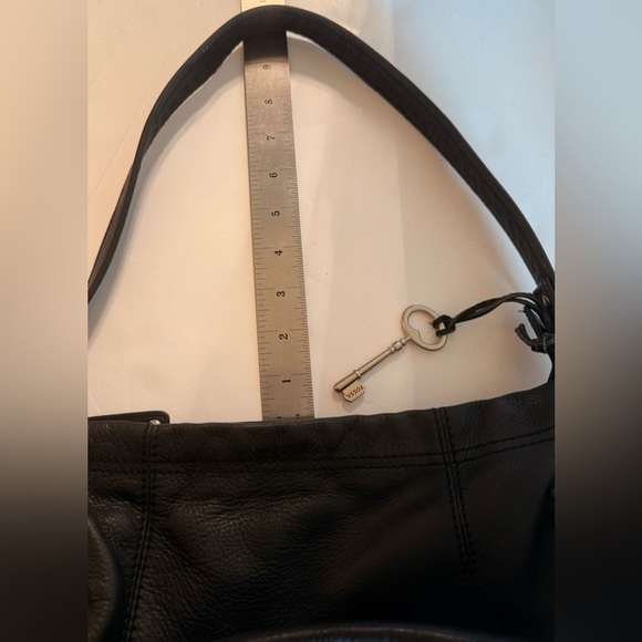 Fossil Black Pebbled Leather Shoulder Bag Medium Size 75082 With Fossil Key - Picture 15 of 16
